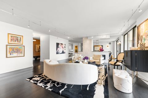 Tiny photo for 55 W Delaware Place #1011, Chicago, IL 60610 (MLS # 12495741)