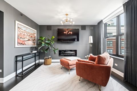 Tiny photo for 55 W Delaware Place #1011, Chicago, IL 60610 (MLS # 12495741)