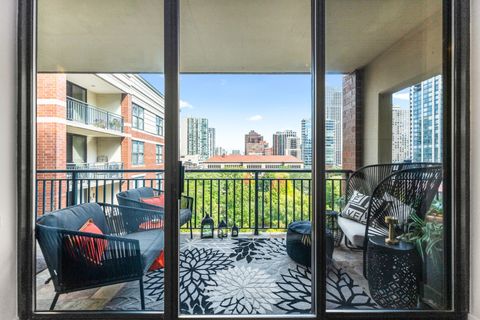 Tiny photo for 55 W Delaware Place #1011, Chicago, IL 60610 (MLS # 12495741)