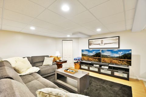 Tiny photo for 4675 Olmstead Drive, Hoffman Estates, IL 60192 (MLS # 12535262)