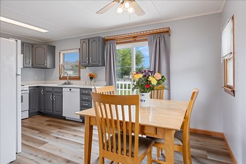 Tiny photo for 121 Seton Place, Streamwood, IL 60107 (MLS # 12664920)