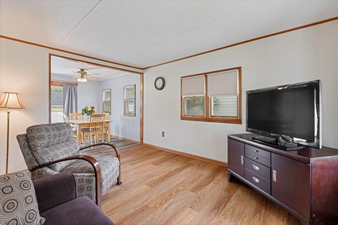 Tiny photo for 121 Seton Place, Streamwood, IL 60107 (MLS # 12664920)