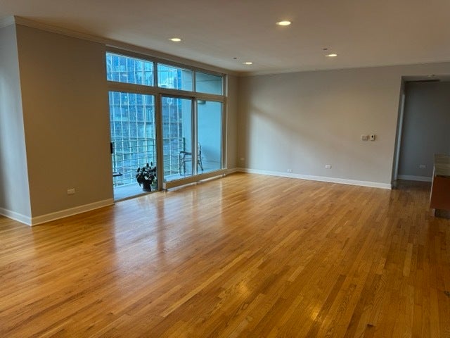 445 E North Water Street 1004