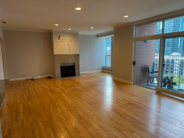 445 E North Water Street 1004