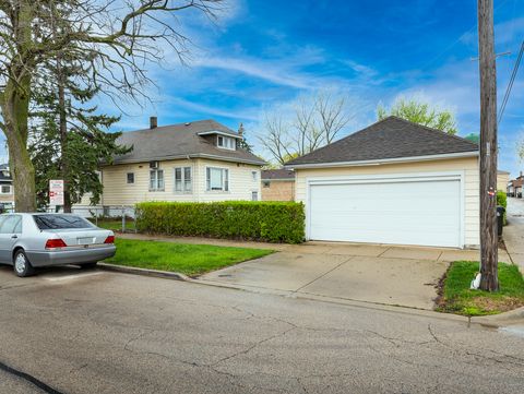 Tiny photo for 2301 N 74th Court, Elmwood Park, IL 60707 (MLS # 12621019)