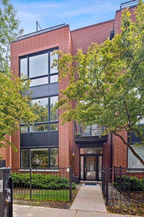Photo of 2318 W Wolfram Street, Chicago, IL 60618 (MLS # 12665283)