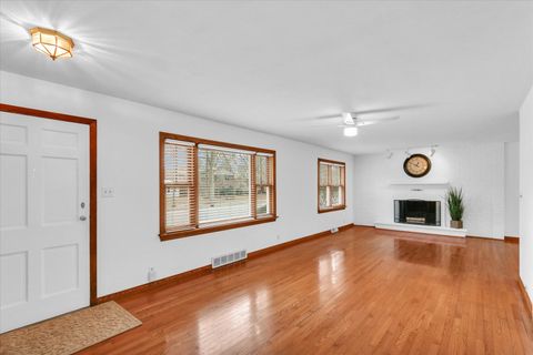 Tiny photo for 617 W John Street, Champaign, IL 61820 (MLS # 12518066)