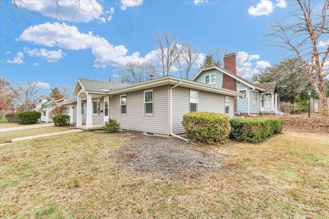 Tiny photo for 617 W John Street, Champaign, IL 61820 (MLS # 12518066)