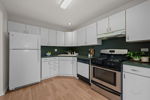 Tiny photo for 2882 Ashling Court, Schaumburg, IL 60193 (MLS # 12549301)