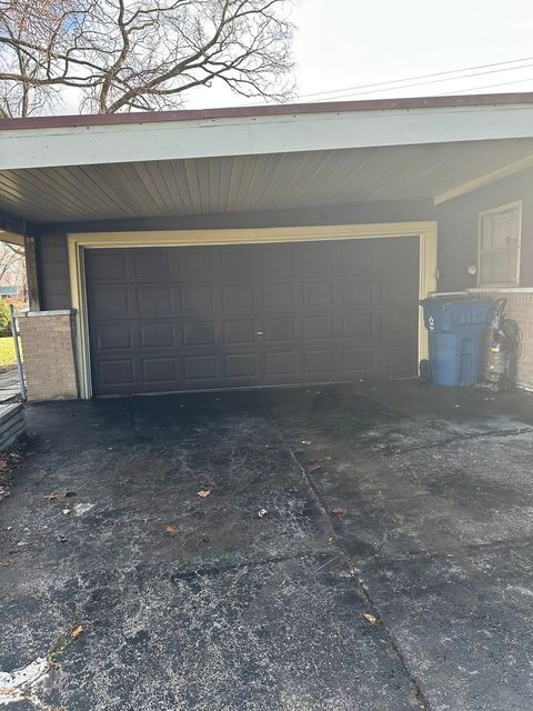 Tiny photo for 607 Enterprise Road, Chicago Heights, IL 60411 (MLS # 12587648)