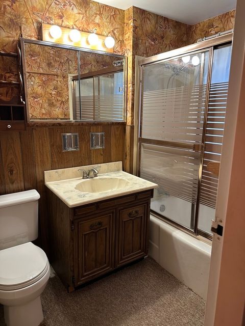 Tiny photo for 607 Enterprise Road, Chicago Heights, IL 60411 (MLS # 12587648)