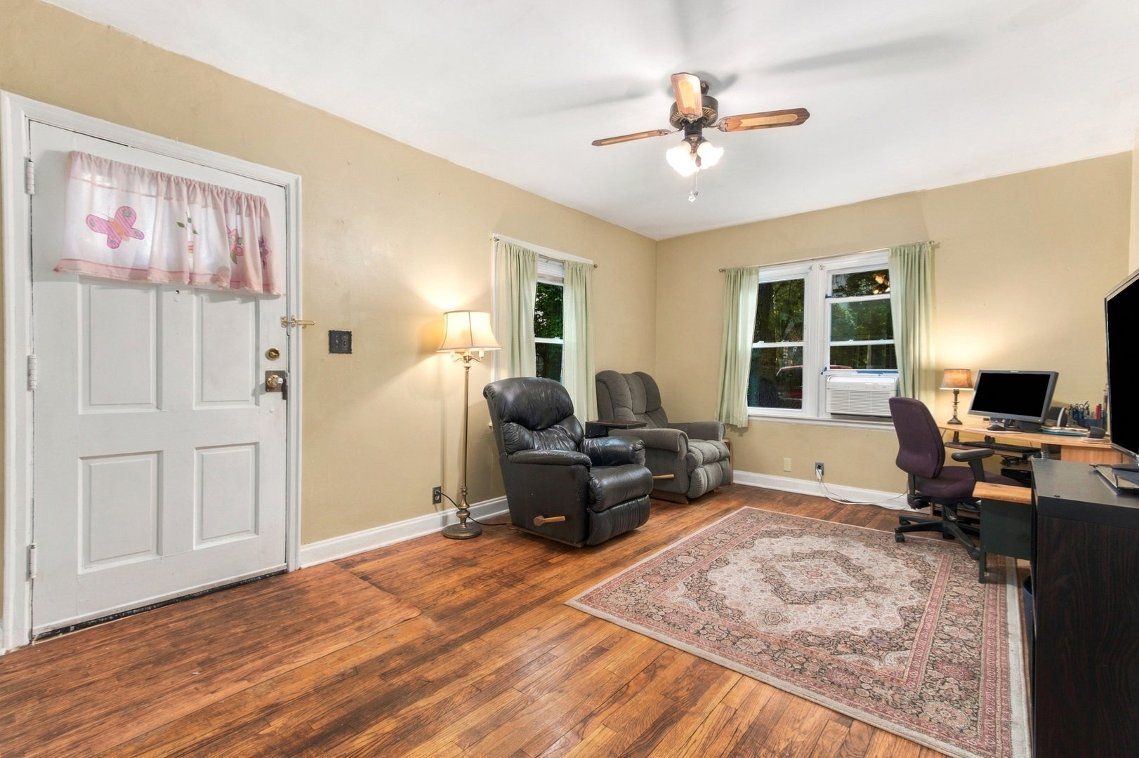 8 S Randall Road