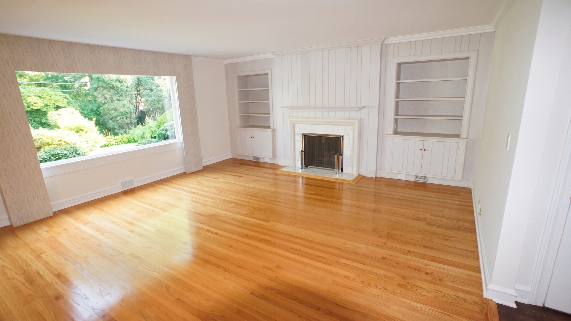460 HIGHCREST Drive