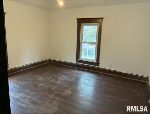 Tiny photo for 732 S MAIN Street, Kewanee, IL 61443 (MLS # QC4269474)