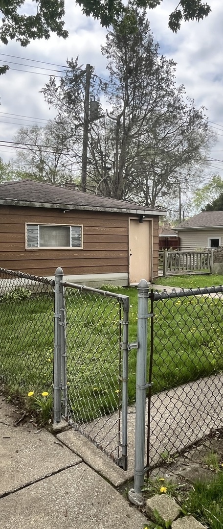 1127 W 123rd Street