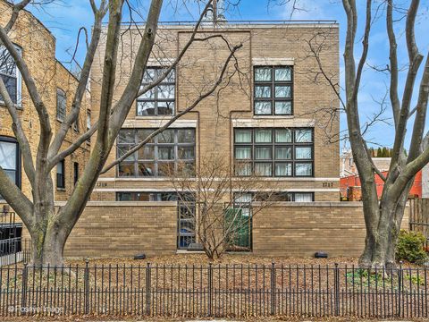 Photo of 1719 N Halsted Street #B, Chicago, IL 60614 (MLS # 12575922)