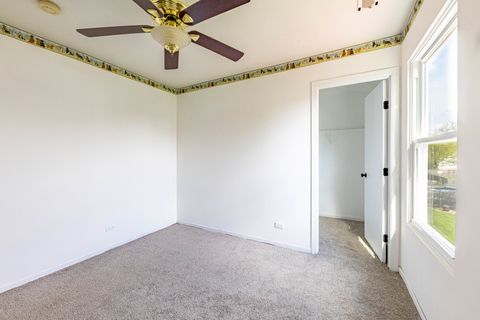 Tiny photo for 456 Wildflower Way, Bolingbrook, IL 60440 (MLS # 12636294)