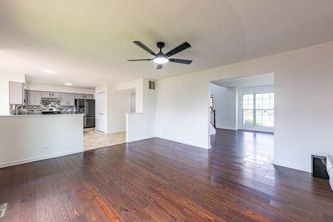 Tiny photo for 456 Wildflower Way, Bolingbrook, IL 60440 (MLS # 12636294)