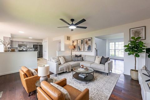 Tiny photo for 456 Wildflower Way, Bolingbrook, IL 60440 (MLS # 12636294)