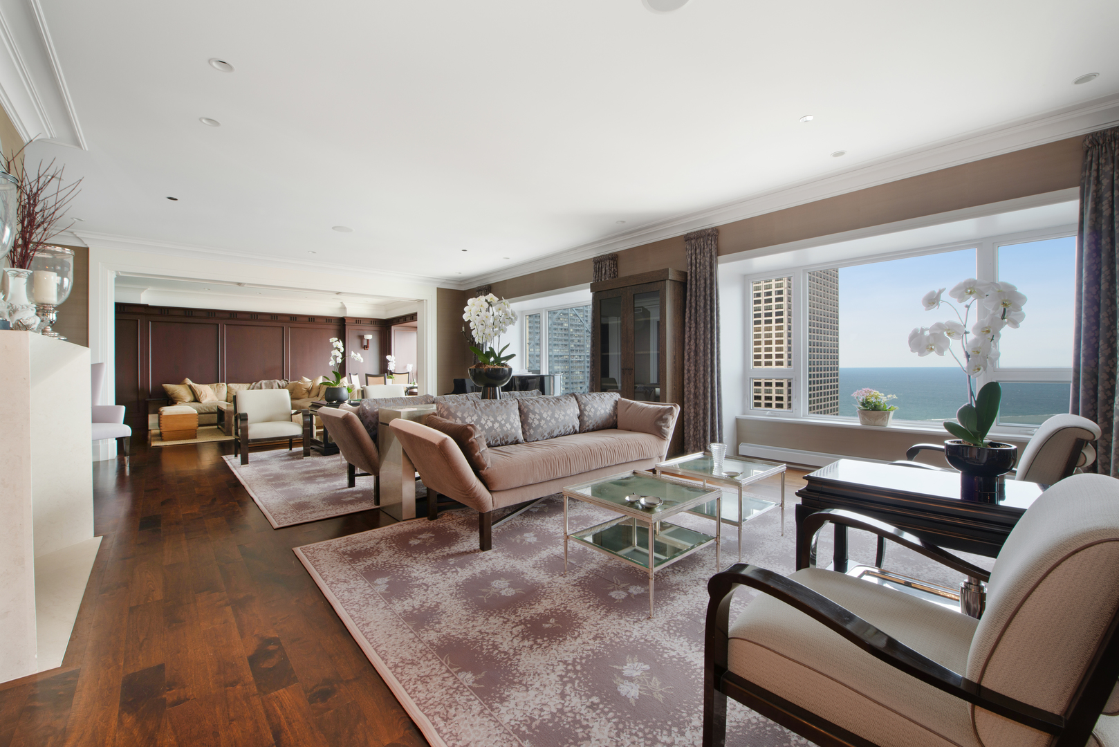 800 N Michigan Avenue 5901