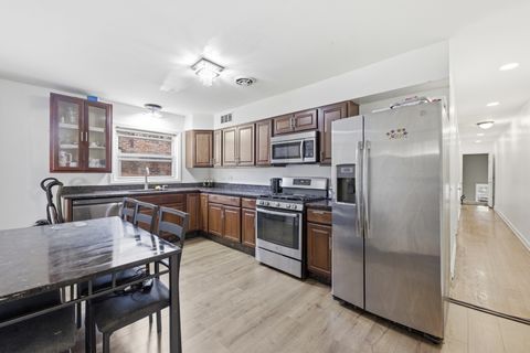Tiny photo for 6531 N Hoyne Avenue #2S, Chicago, IL 60645 (MLS # 12628796)