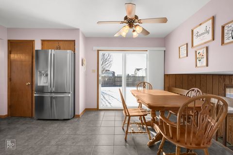 Tiny photo for 3235 192nd Street, Lansing, IL 60438 (MLS # 12611907)