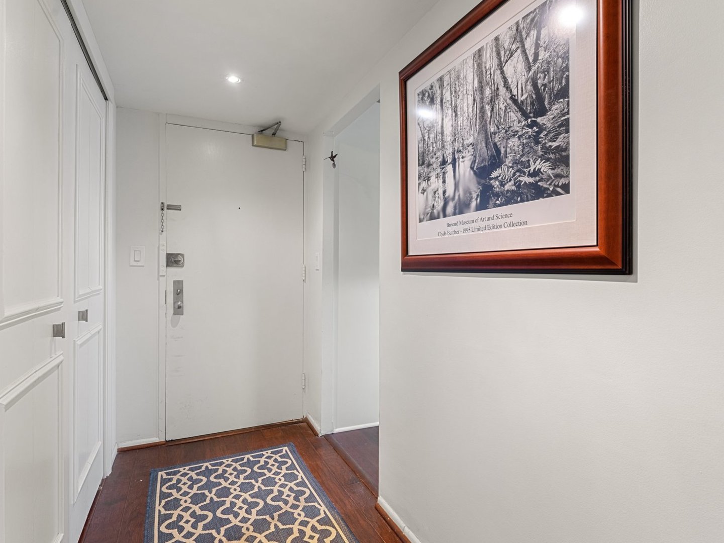 201 E Chestnut Street 23A