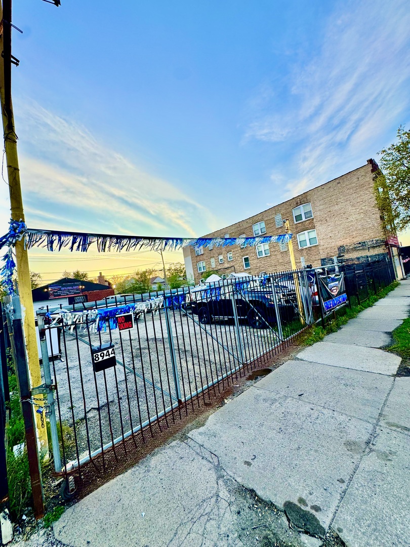 8944 S Ashland Avenue