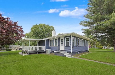 Photo of 4210 E Park Lane, Decatur, IL 62521 (MLS # 12656761)