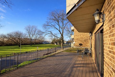 Tiny photo for 1243 E Baldwin Lane #211, Palatine, IL 60074 (MLS # 12540642)