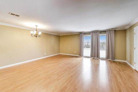 Tiny photo for 1243 E Baldwin Lane #211, Palatine, IL 60074 (MLS # 12540642)