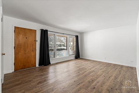 Tiny photo for 369 Bianco Drive, Elk Grove Village, IL 60007 (MLS # 12548371)