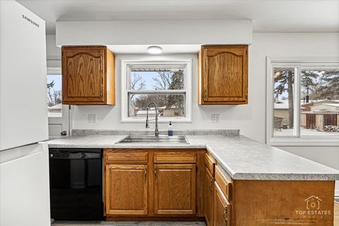 Tiny photo for 369 Bianco Drive, Elk Grove Village, IL 60007 (MLS # 12548371)