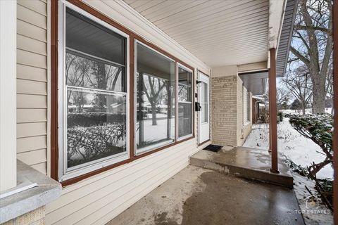 Tiny photo for 369 Bianco Drive, Elk Grove Village, IL 60007 (MLS # 12548371)