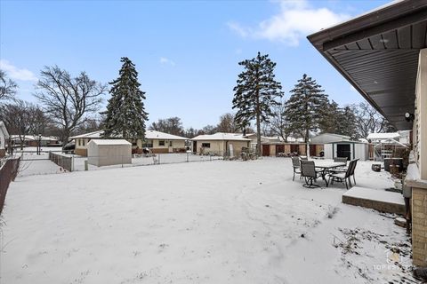 Tiny photo for 369 Bianco Drive, Elk Grove Village, IL 60007 (MLS # 12548371)