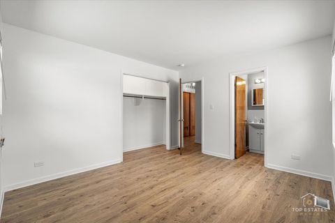 Tiny photo for 369 Bianco Drive, Elk Grove Village, IL 60007 (MLS # 12548371)