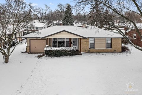 Tiny photo for 369 Bianco Drive, Elk Grove Village, IL 60007 (MLS # 12548371)