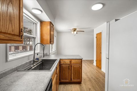 Tiny photo for 369 Bianco Drive, Elk Grove Village, IL 60007 (MLS # 12548371)