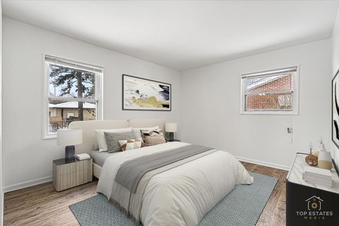 Tiny photo for 369 Bianco Drive, Elk Grove Village, IL 60007 (MLS # 12548371)