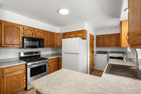 Tiny photo for 369 Bianco Drive, Elk Grove Village, IL 60007 (MLS # 12548371)