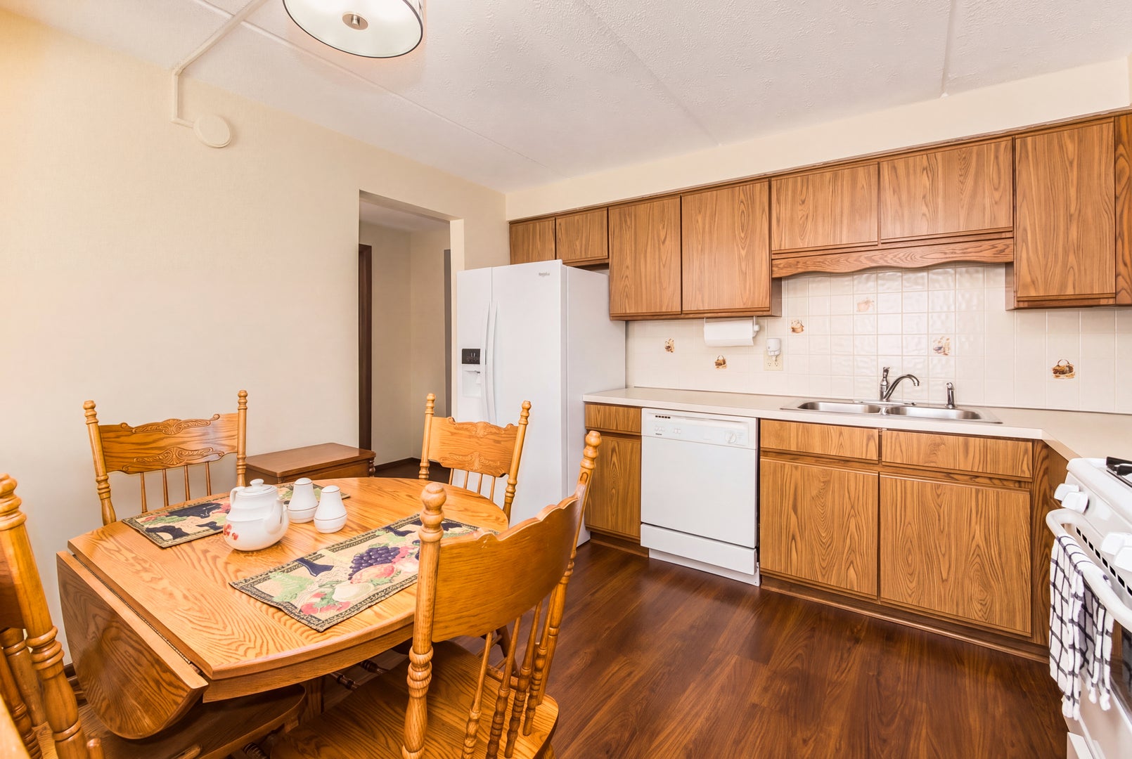 1441 E Thacker Street 304