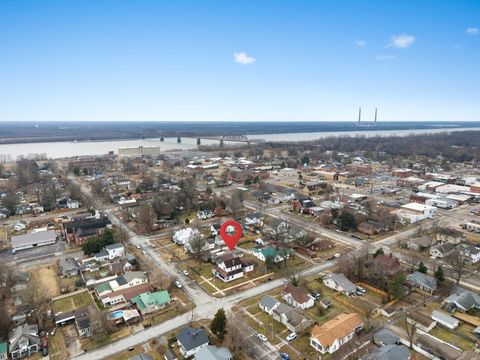 Tiny photo for 621 Girard Street, Metropolis, IL 62960 (MLS # 12569232)