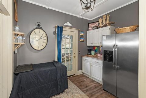 Tiny photo for 621 Girard Street, Metropolis, IL 62960 (MLS # 12569232)