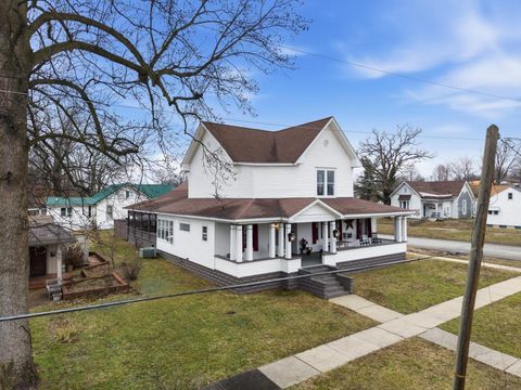 Tiny photo for 621 Girard Street, Metropolis, IL 62960 (MLS # 12569232)