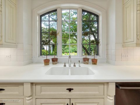 Tiny photo for 401 Glendale Avenue, Oak Brook, IL 60523 (MLS # 12462003)