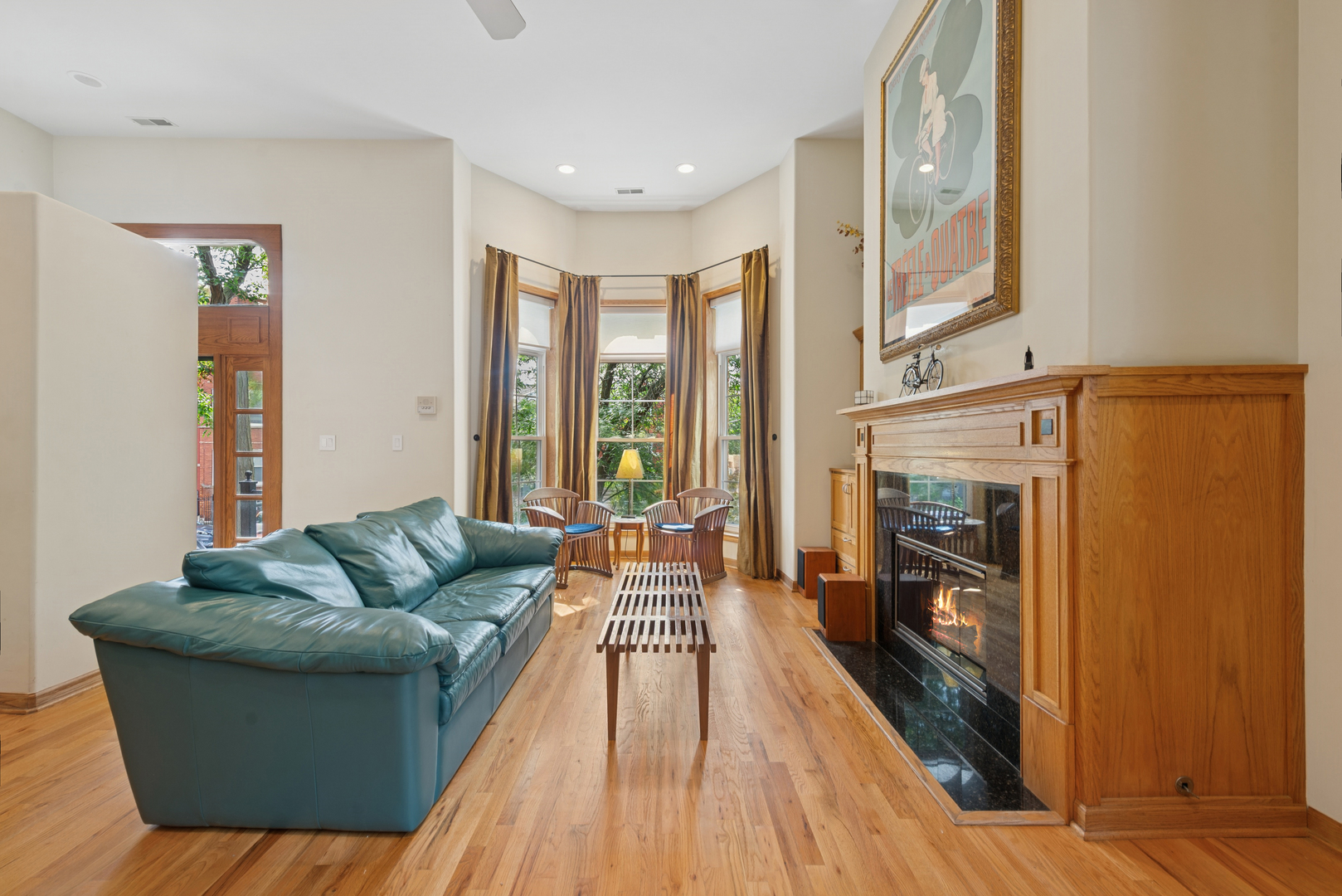 1946 W Potomac Avenue 2W