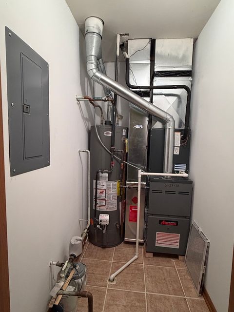 Tiny photo for 2530 Par Four Court #C, Joliet, IL 60436 (MLS # 12592384)