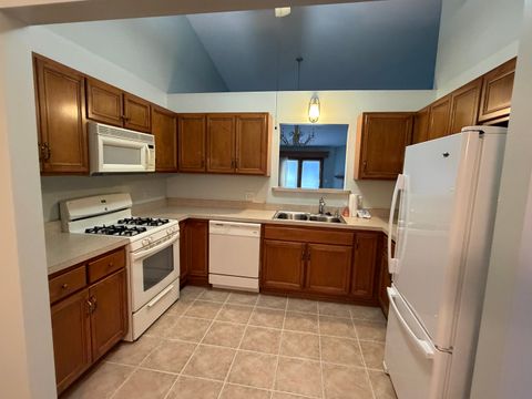 Tiny photo for 2530 Par Four Court #C, Joliet, IL 60436 (MLS # 12592384)