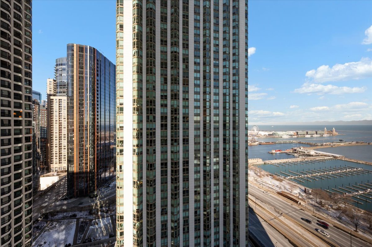 155 N Harbor Drive 2105