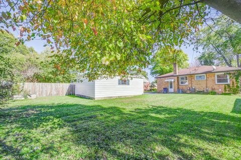 Tiny photo for 1210 Mohawk Drive, Elgin, IL 60120 (MLS # 12500224)
